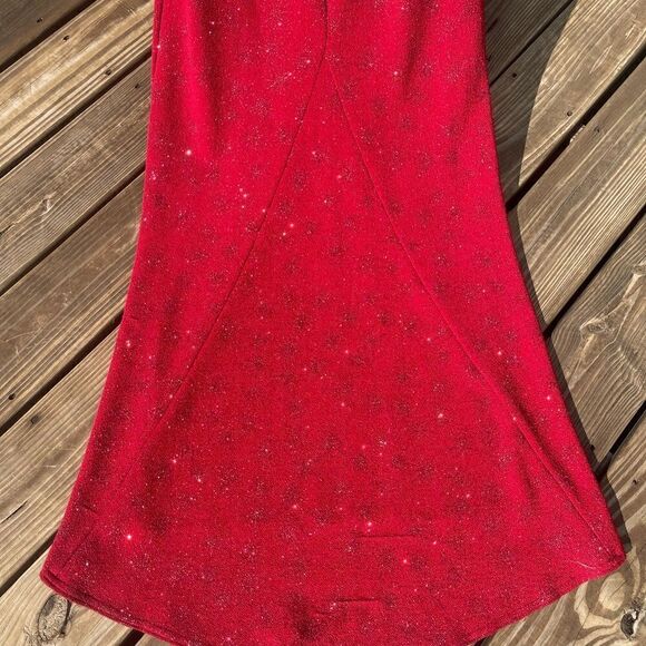 Beautiful deep red glitter prom/formal dress - Picture 6 of 8